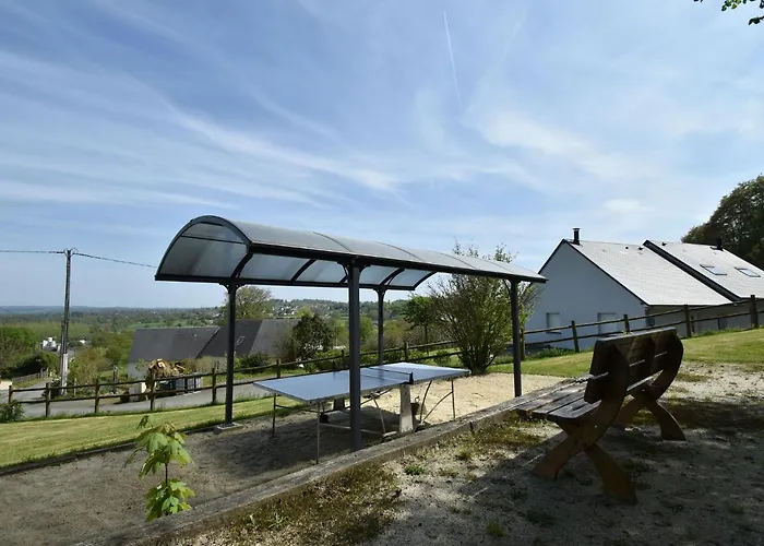 Family In Normandy * Villedieu-les-Poëles