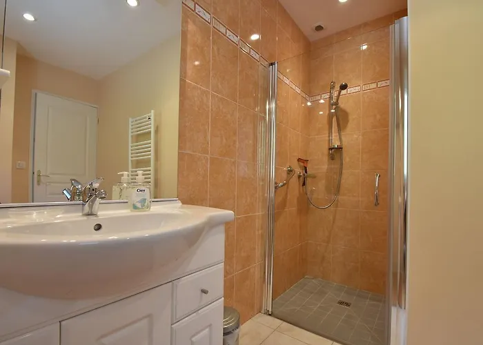 Family In Normandy Villedieu-les-Poëles